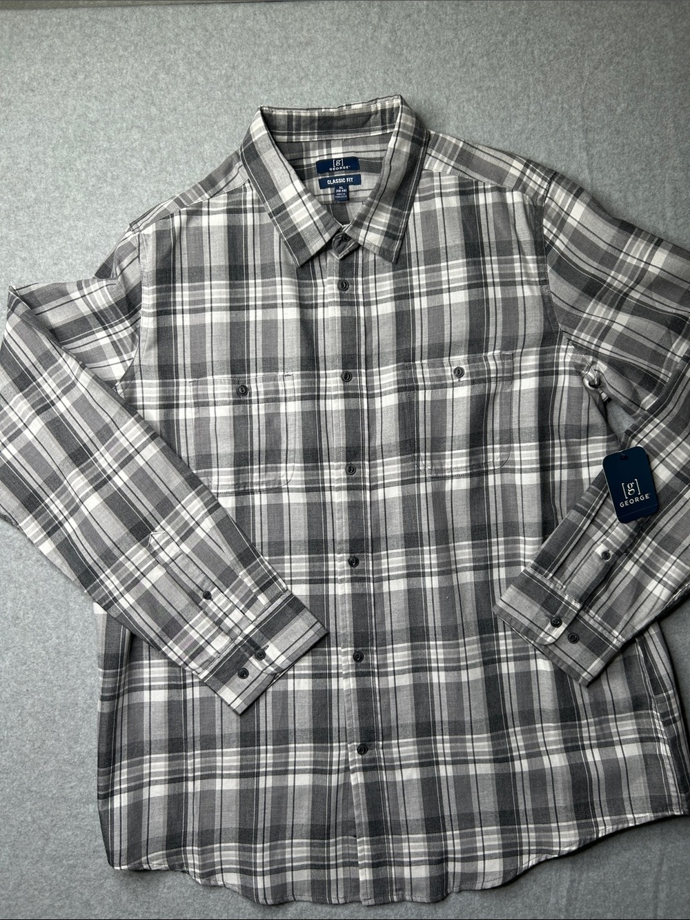 George‎ Men’s Gray Plaid Long-Sleeve Button-Down Shirt